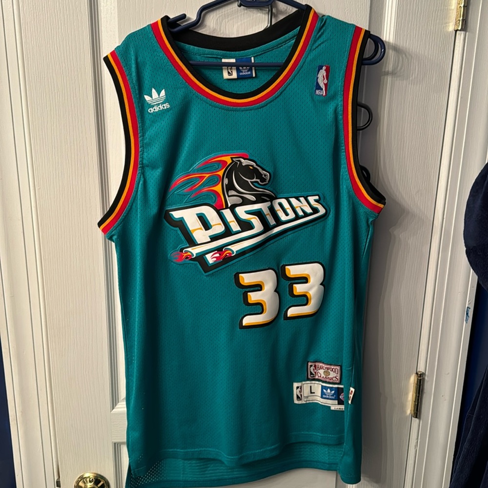 Large throwback Grant Hill Pistons jersey